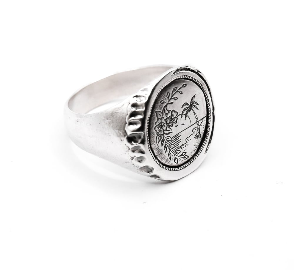 Image of Beach Signet 