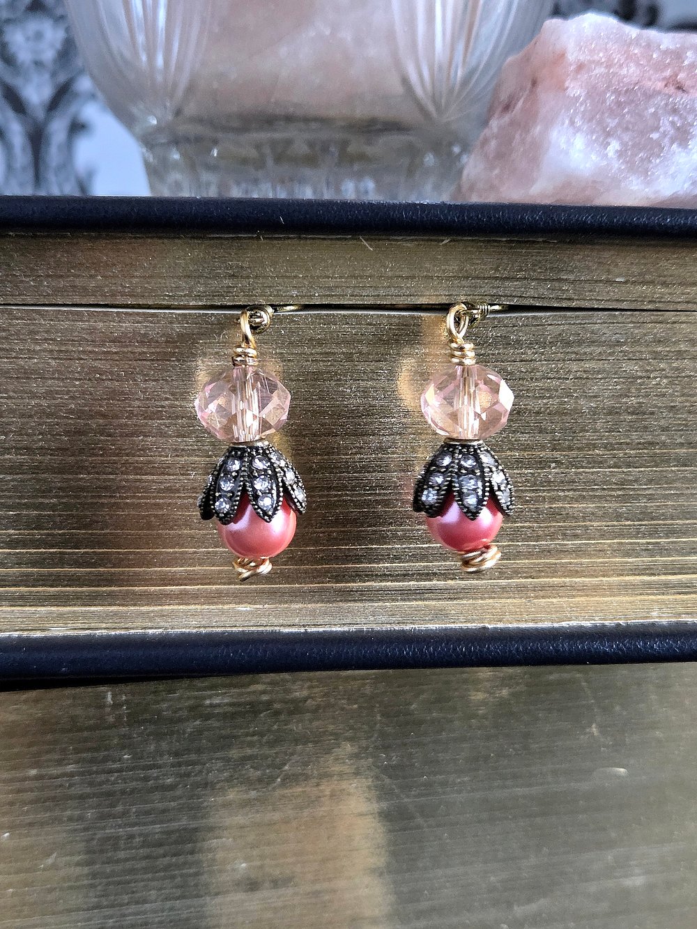Image of Vintage Inspired Dusty Pink Pearl Dangle Earrings