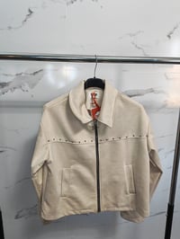 Image 1 of Giacca corta effetto camoscio con borchiette