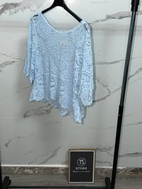 Image 2 of Blusa donna in pizzo macramé