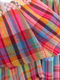 Image 5 of Aval Gwlanek (Peach)