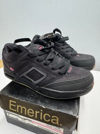 Image 1 of VIntege Emerica Templeton 4 size 7