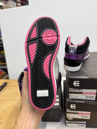 Image 5 of Vintage Etnies Rookie women’s 