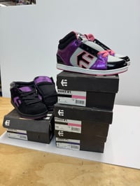 Image 2 of Vintage Etnies Rookie women’s 