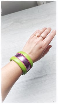 Image 8 of Bracciale bangle artigianale in pelle ANTIOPE MEDIUM - FrescoTropicale