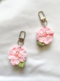 Image 3 of spring series 🌸 crochet flowers keychains