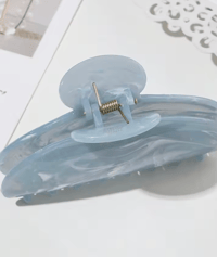 Image 3 of Hair Clip (Ocean Pearl)