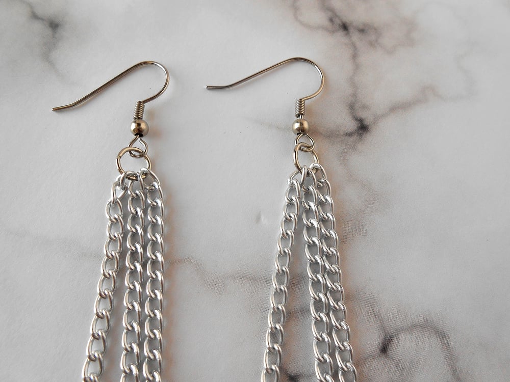 Image of Dyed Pink Shell Chain Dangle Earrings