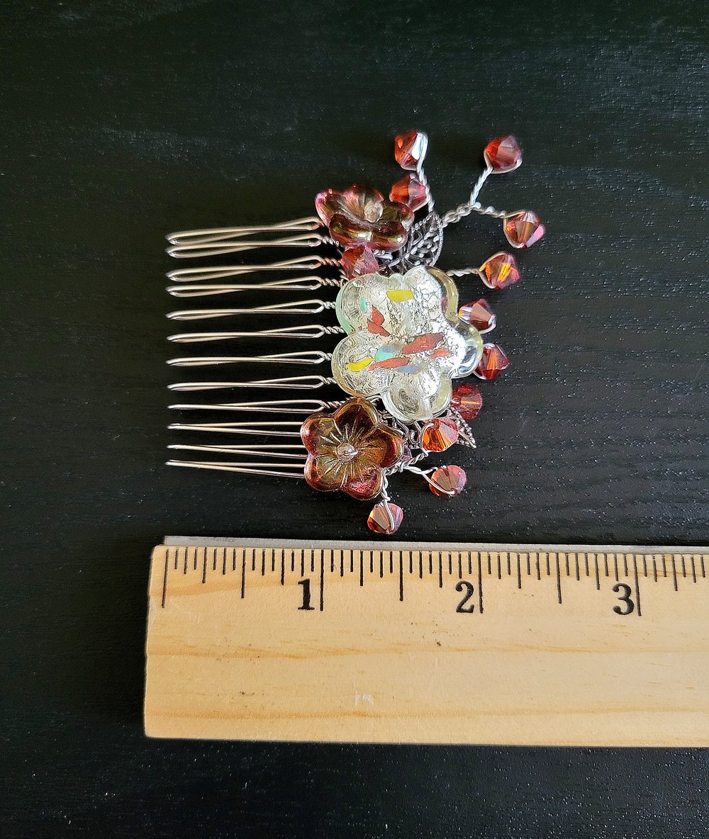 Image of Autumn Flowers Beaded Hair Comb