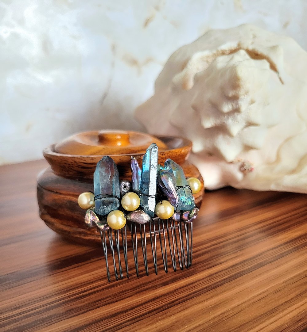 Image of Blue Quartz and Pearls Decorative Hair Comb