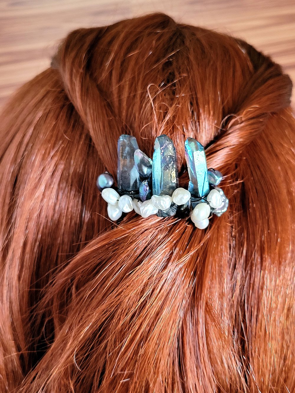 Image of Wire Wrapped Quartz Points and Pearls Decorative Hair Comb