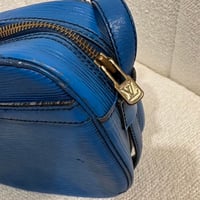 Image 6 of Authentic Vintage Louis Vuitton Bodybag