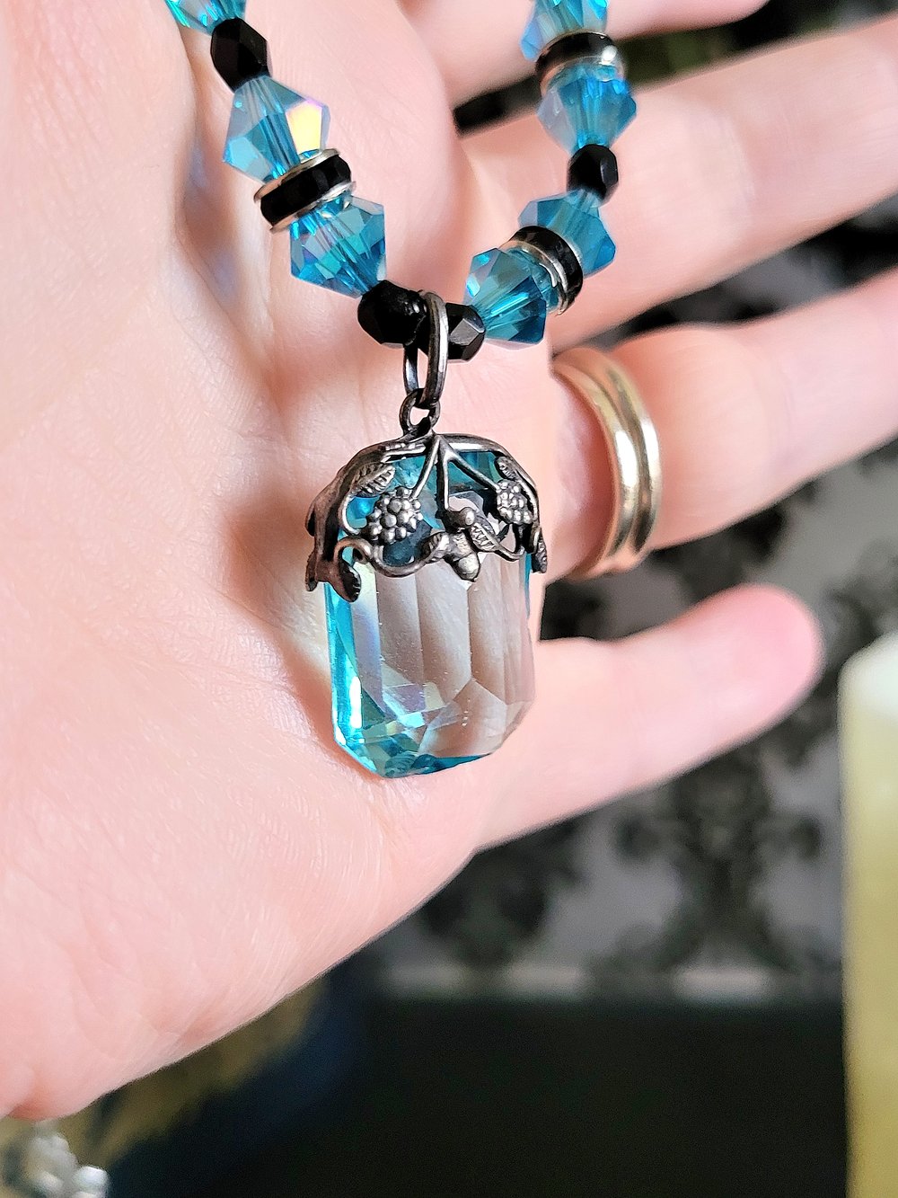 Image of Blue Filigree Vintage Pendant Necklace