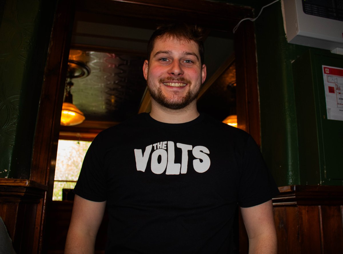 PRE-ORDER NEW VOLTS LOGO TEE - BLACK