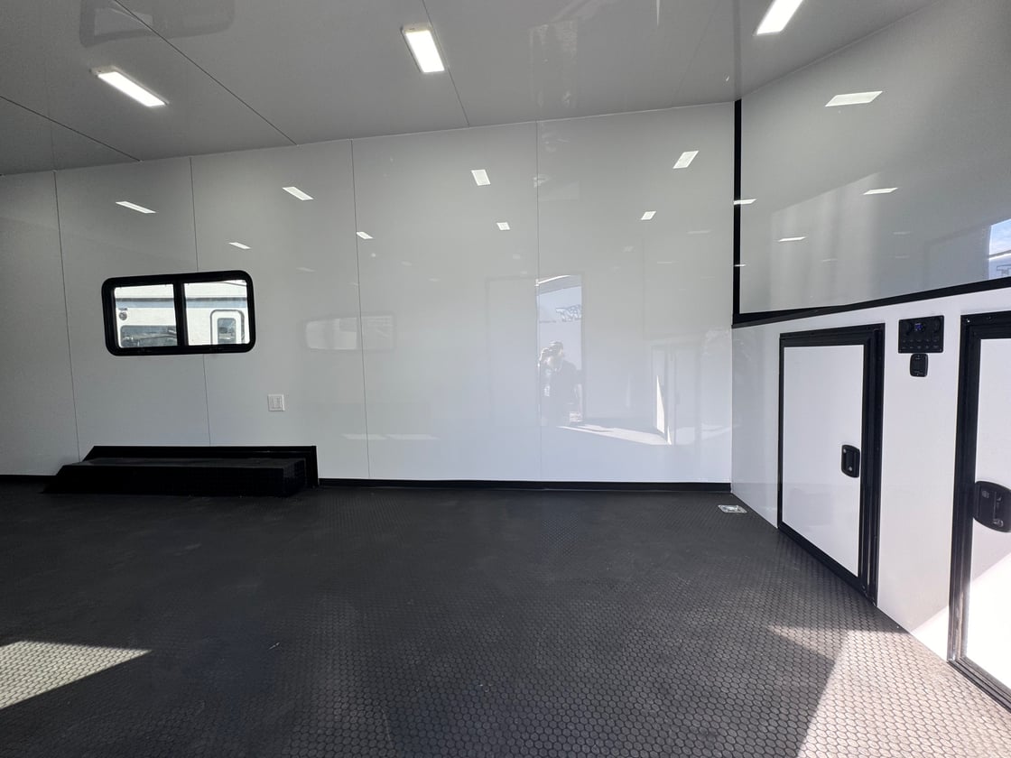 Image of 2027 20'x106'x8' enclosed trailer