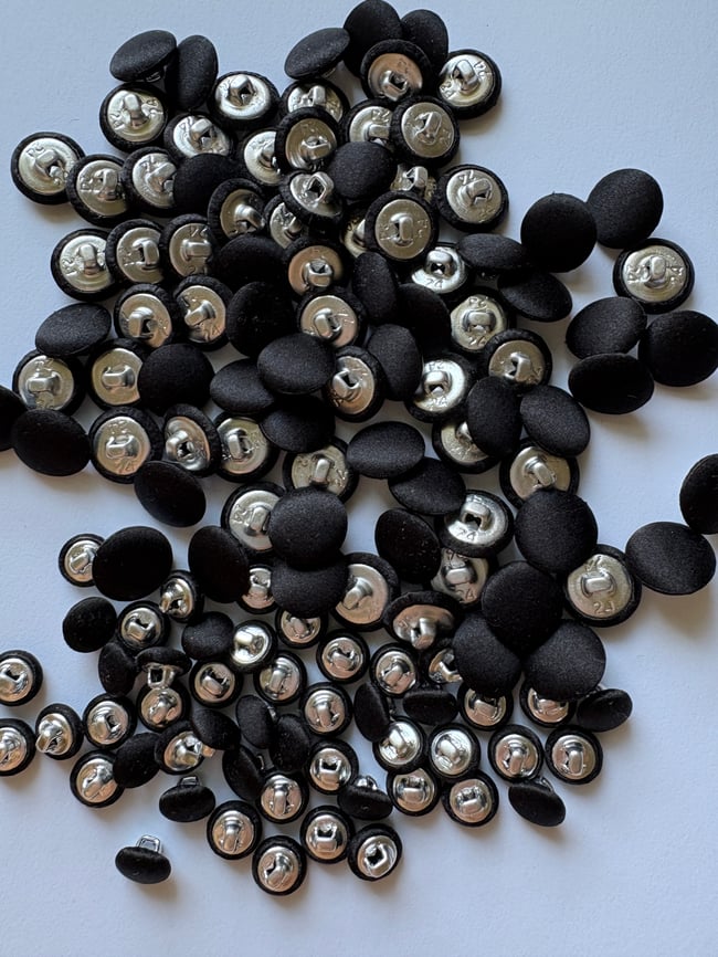 Silk Buttons 