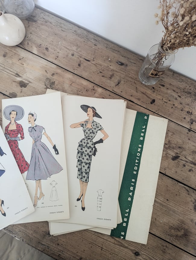 Croquis élégants 29 planches Robes été 1951