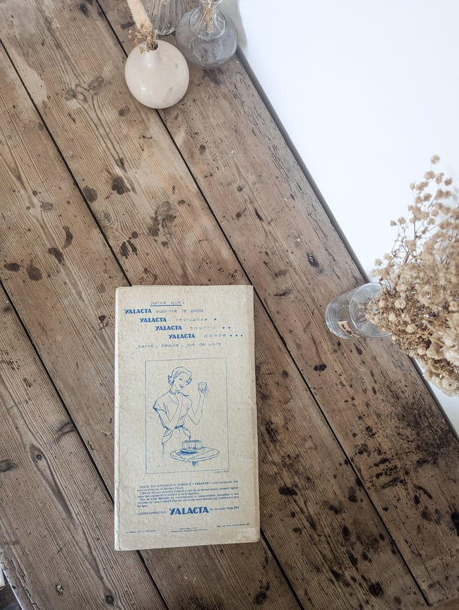 Croquis élégants. 29 planches Robes hiver 1951.