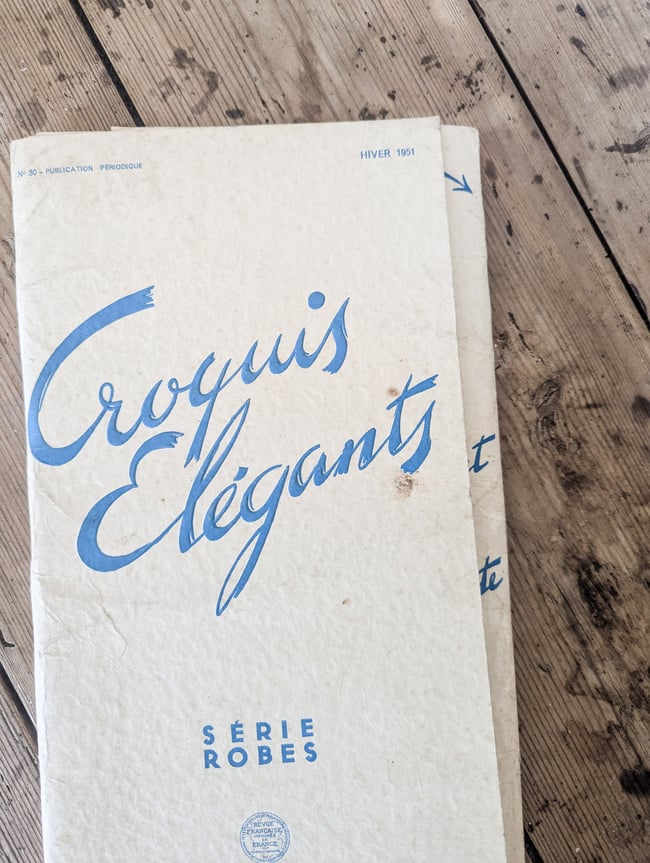 Croquis élégants. 29 planches Robes hiver 1951.