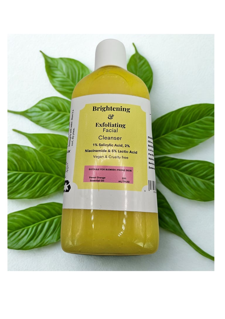 Brightening & Exfoliating Facial Cleanser with 1% Salicylic Acid 2% Niacinamide 5% Lactic Acid 