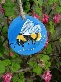Image 2 of Bee wood slice