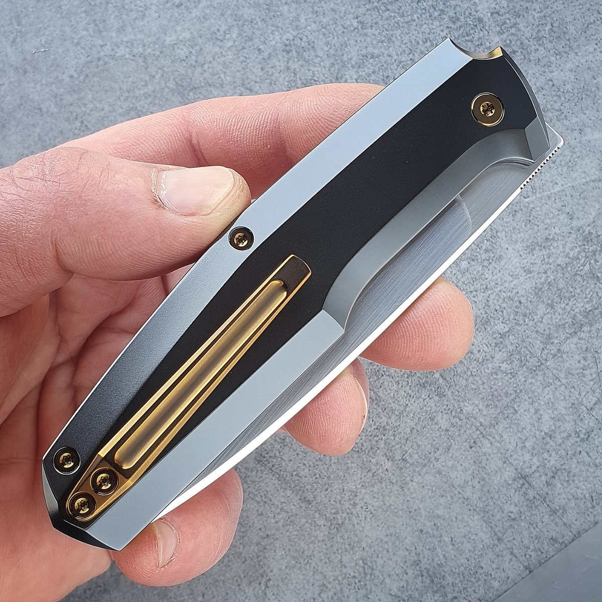 Image of Fif20 Inerlock zirc