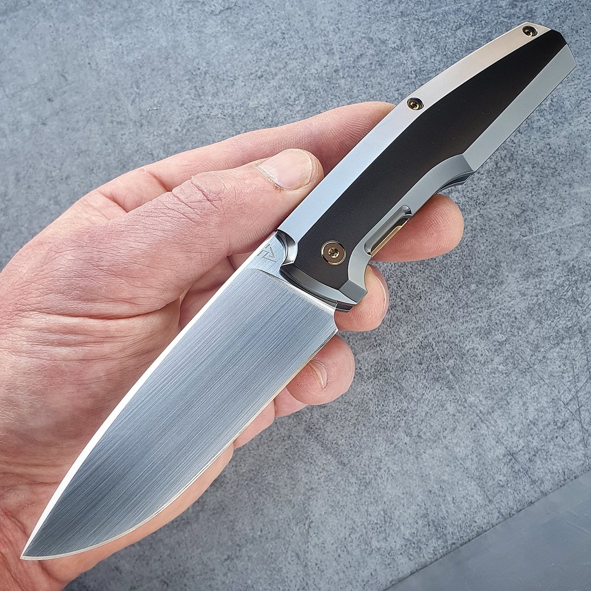 Image of Fif20 Inerlock zirc