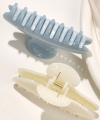 Image 2 of Pearl Marble Hair Claw (sky set)