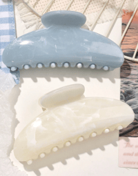Image 4 of Pearl Marble Hair Claw (sky set)