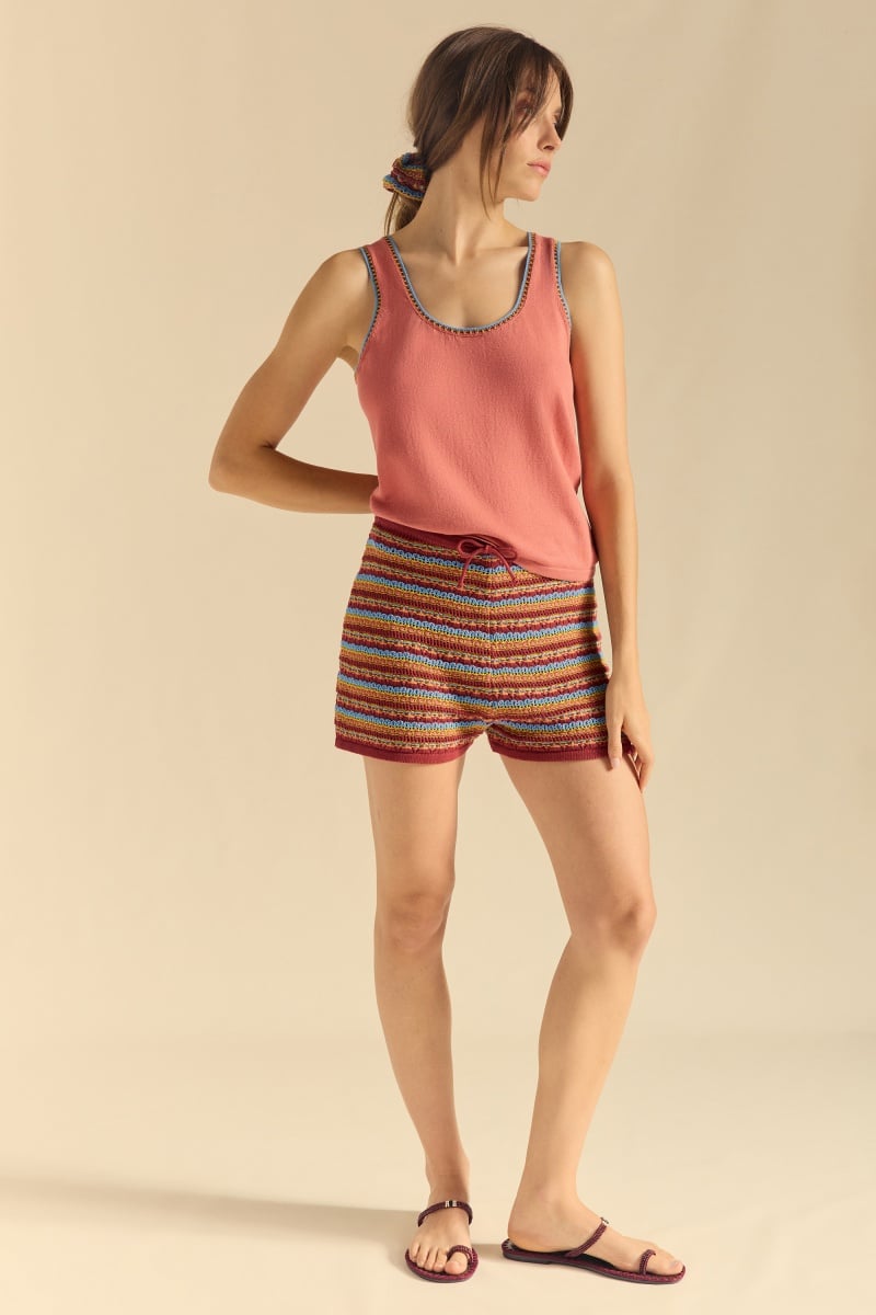 Image of 2-Pantalon corto Fantasia