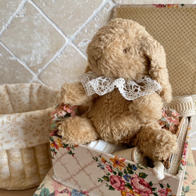 Peluche douce lapin Marin Miel