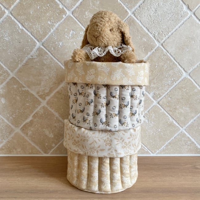 Peluche douce lapin Marin Miel