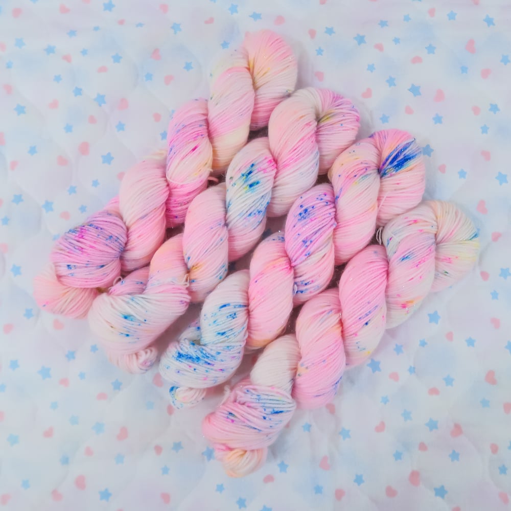 Yarn: Birthday Cake