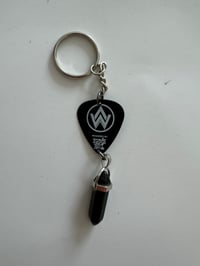 Guitar pick keychain 