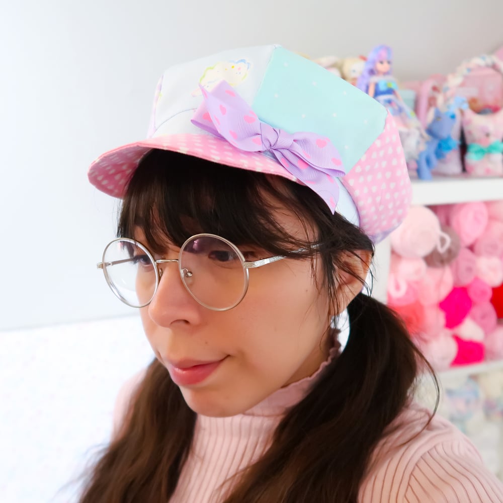 Newsboy Mix Hat: Flower Kitty
