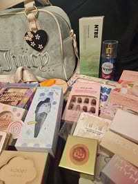 Image 2 of Angelas Juicy Couture In the Sky Bowler Makeup Bundle 