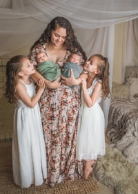 Image 15 of Motherhood mini