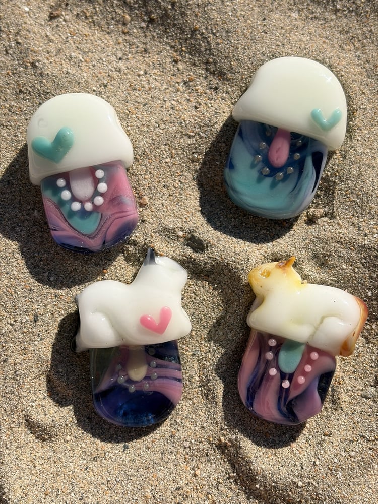 Image of kiwi --cherry water--- 