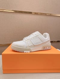 Image 1 of LOUIS VUITTON SNEAKERS SKATE - #16