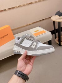 Image 2 of LOUIS VUITTON SNEAKERS SKATE - #17