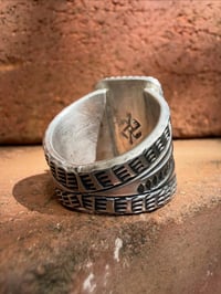 Image 7 of WL&A Handmade Heavy Ingot Split Lane Gem Grade Royston Ribbon Ring - Size 9