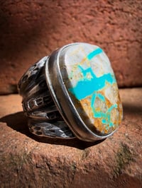 Image 2 of WL&A Heavy Ingot Split Lane Gem Grade Royston Blue Quartz Ribbon Ring - Size 9