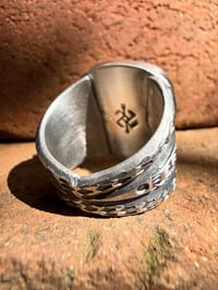 Image 7 of WL&A Heavy Ingot Split Lane Gem Grade Royston Blue Quartz Ribbon Ring - Size 9