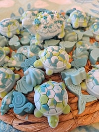 Image 2 of Sea Turtle Sangia-A Rocky Top Wax Works exclusive custom houseblend fragrance 