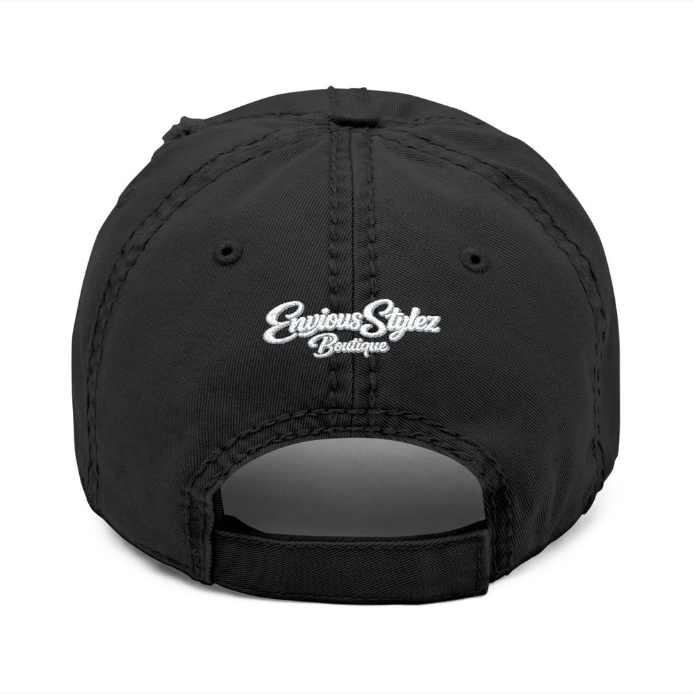 Image of Distressed Dad Hat – 'I'M THE PRIZE' Embroidered Vintage Baseball Cap