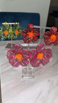 Image 1 of Flower me