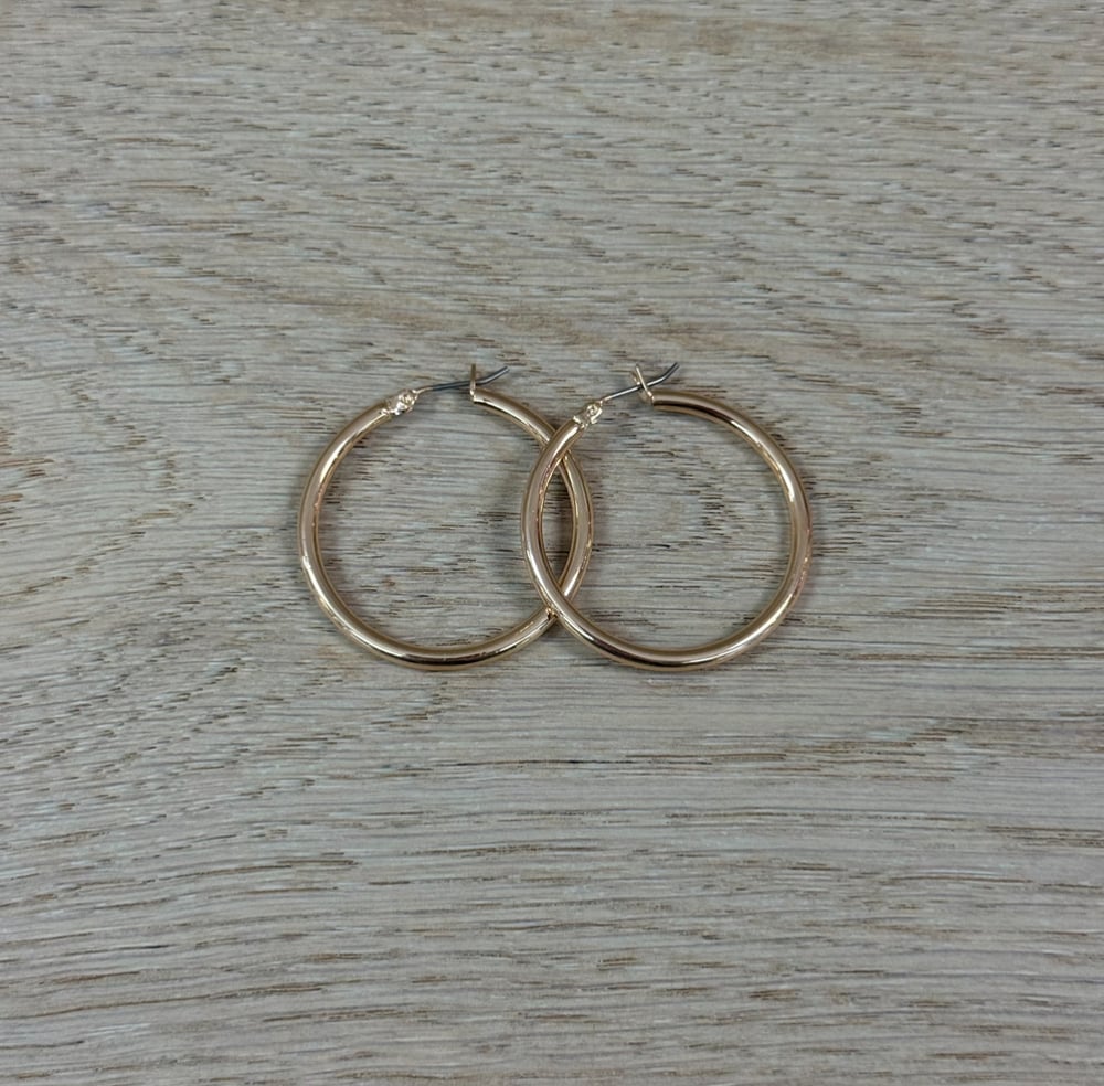 Image of GP HOOP WOMEN'S EARRINGS 