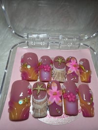 Image 1 of Lovely seashell ( pink ) 