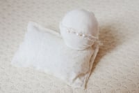 Image 1 of Daisy pillow set 