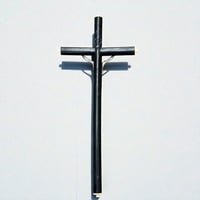 Image 7 of Crucifix ancien Napoléon III bois noirci et métal argenté Christ avec  crâne Memento Mori